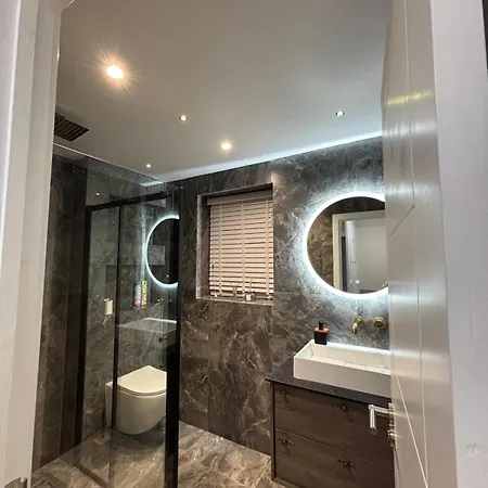 Проживание в семье Private Bedroom Near Airport Бристоль